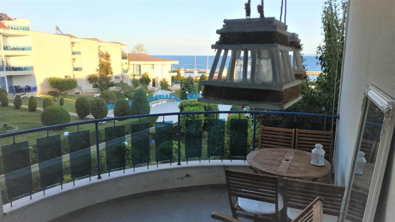 Baratero Vlas Marina Apartment Święty Włas Zewnętrze zdjęcie