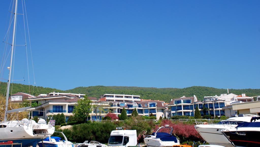 Baratero Vlas Marina Apartment Święty Włas Zewnętrze zdjęcie