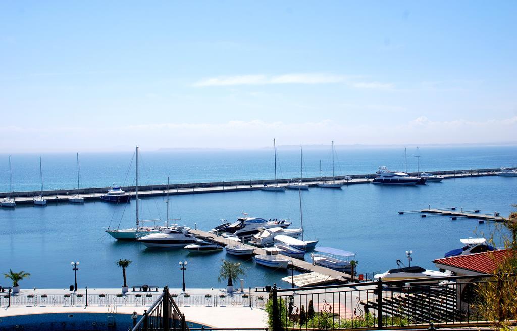Baratero Vlas Marina Apartment Święty Włas Zewnętrze zdjęcie